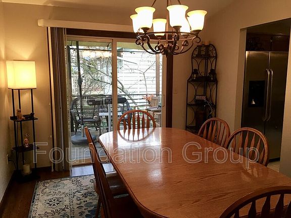 5th image of 11331 19th Ave NE
