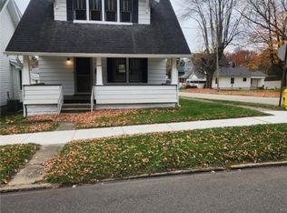 1018 W Hopocan Ave, Barberton, OH