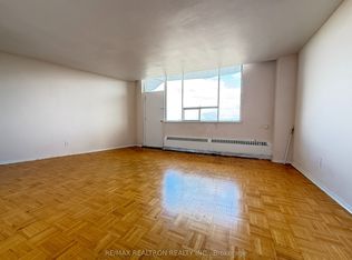 500 Dawes Rd #1522, Toronto, ON M4B 2G1