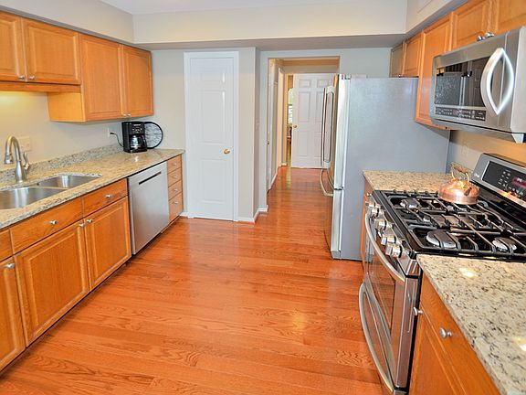 4th image of 6306 Walkers Croft Way