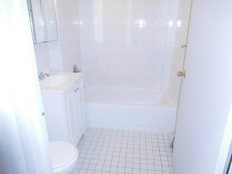 3208 Union St #6BA — Photo 6