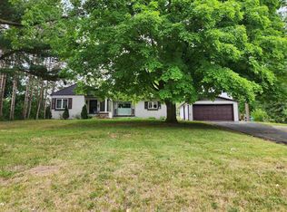 1003 N Main St, Edgerton, WI 53534