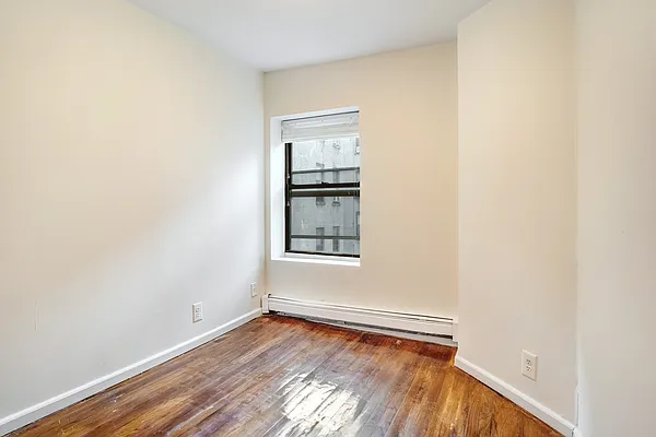 Rented by Creed Realty Group | media 4