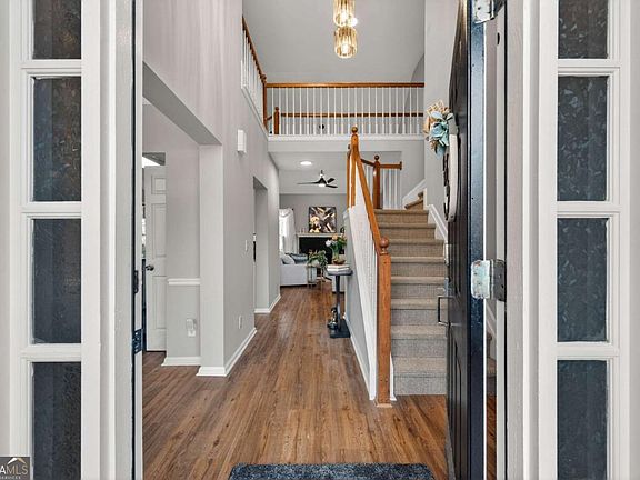 3rd image of 3711 Thornbrooke Ct