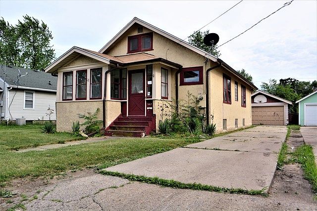 1st image of 547 Merrill Ave