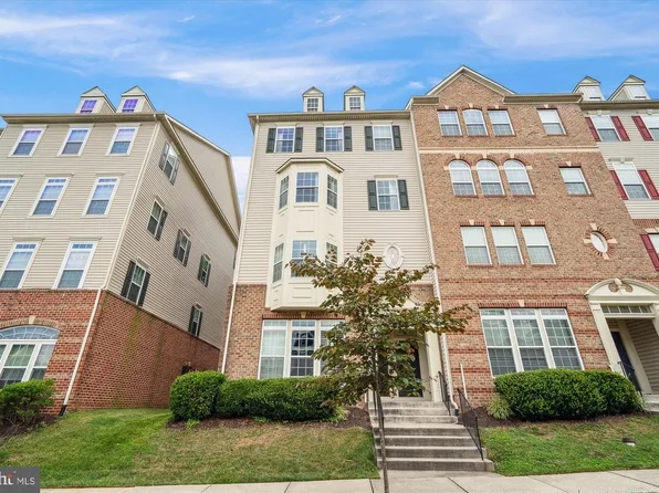 7130 Daniel John Dr, Elkridge, MD 21075