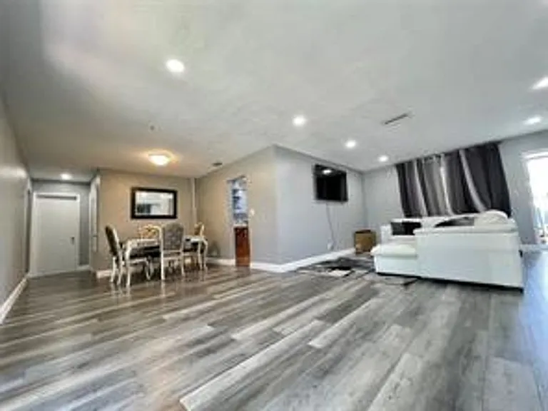 1478 NE 56th St — Photo 7