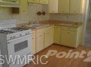 2670 Lake Shore Dr, Niles, MI 49120