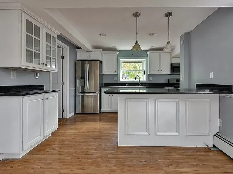 51 Peters Pond Dr — Photo 4