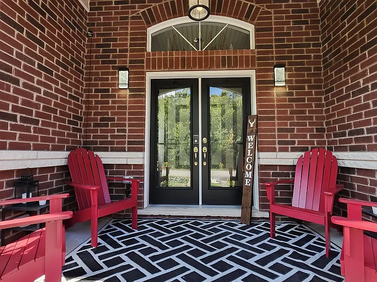 84 Diamond Valley Dr — Photo 3