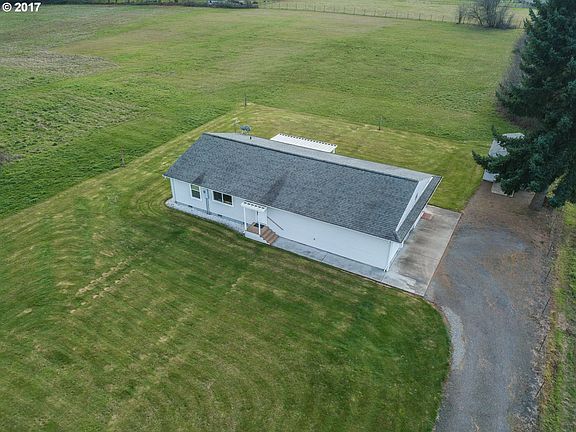 4th image of 2703 NE 339th St