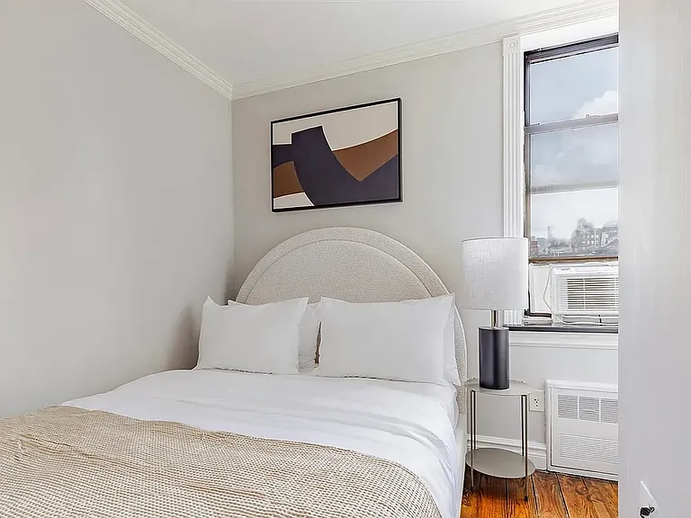 234 W 14th St #5B — Photo 12