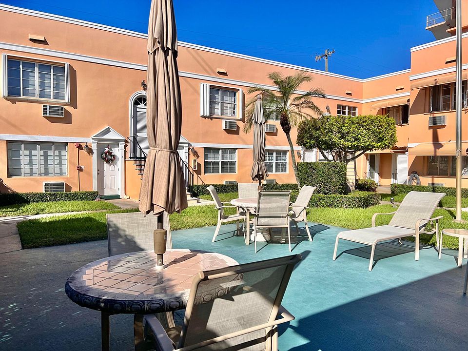 1st image of 101 S Golfview Road #1