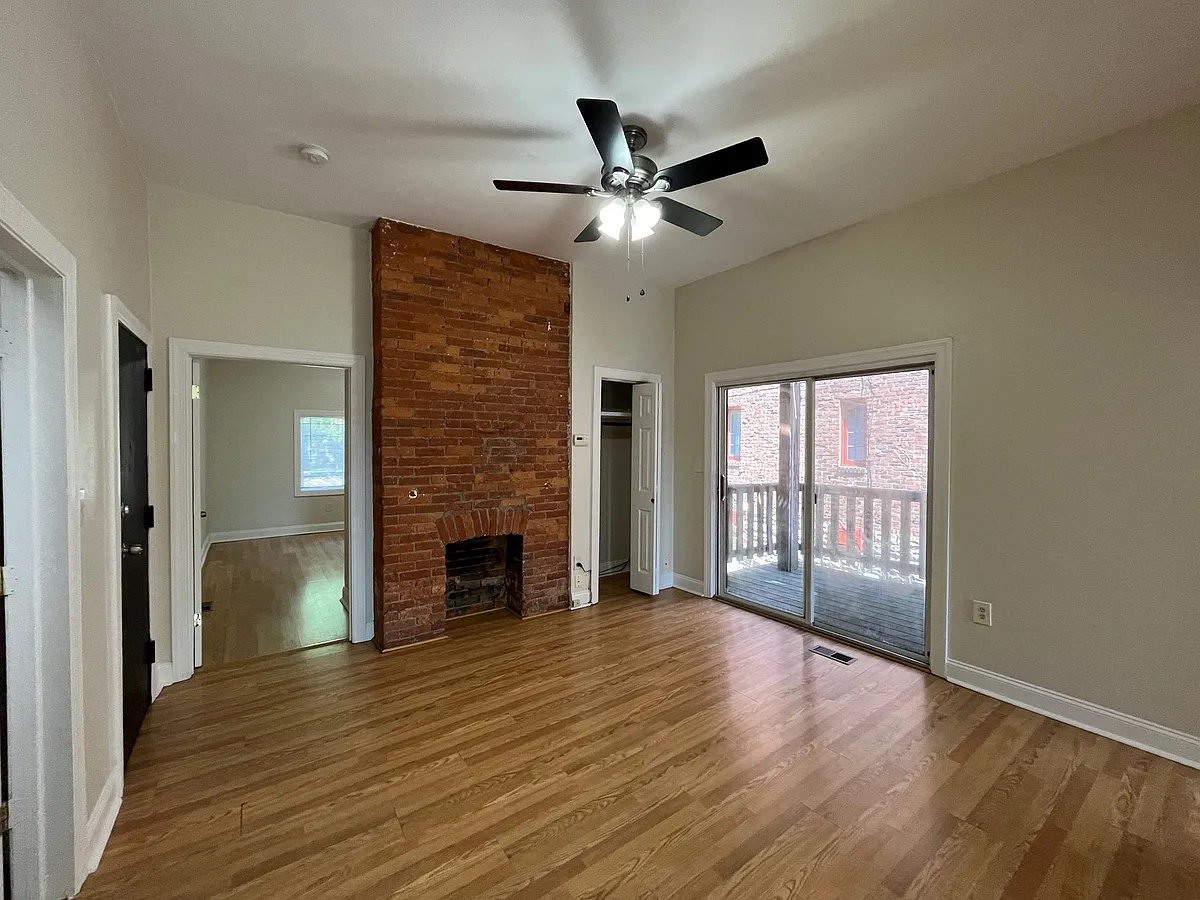Building Photo - 521 S Braddock Ave #1