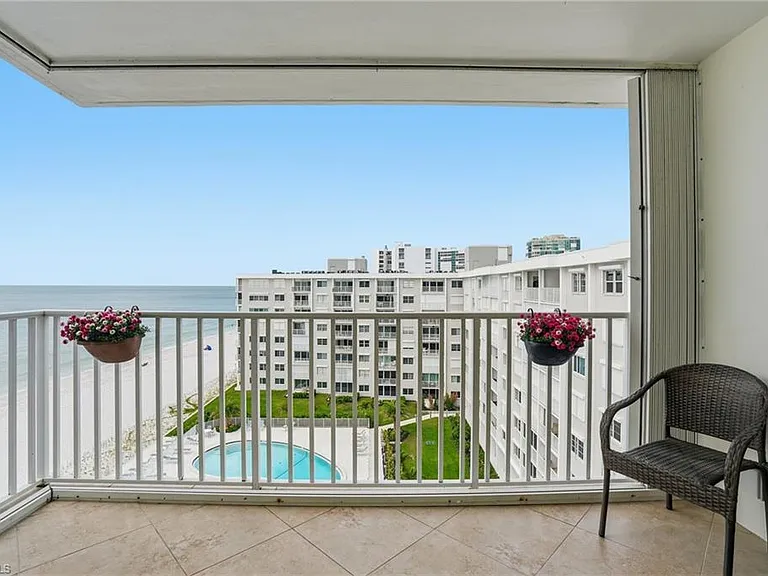 3443 Gulf Shore Blvd N #814 — Photo 32