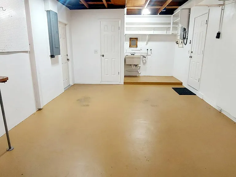 2028 Douglas Ave — Photo 15