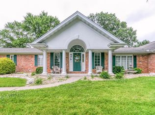 27 Muirfield Ln, Saint Louis, MO