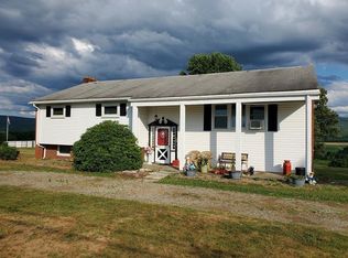 282 Pizza Barn Rd, Blairsville, PA 15717