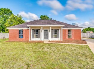 49 Foxdale Ct, Millbrook, AL 36054