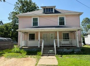 217 Lester Ave, Dowagiac, MI 49047