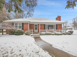 2731 Keewahdin Rd, Fort Gratiot, MI 48059