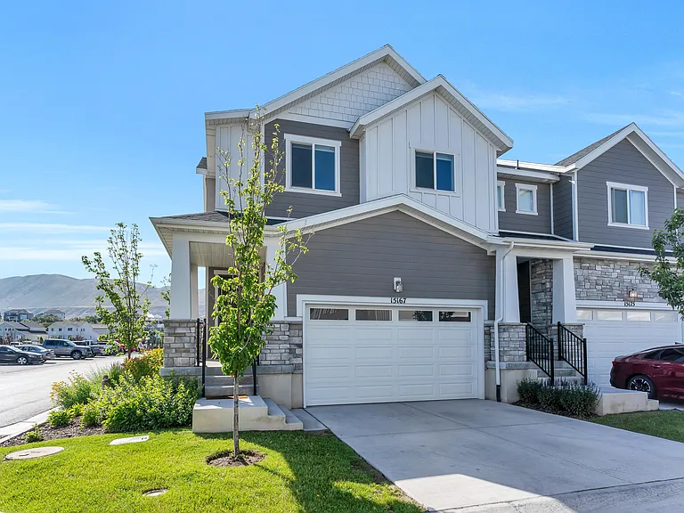 15167 S Wild Horse Way — Photo 2