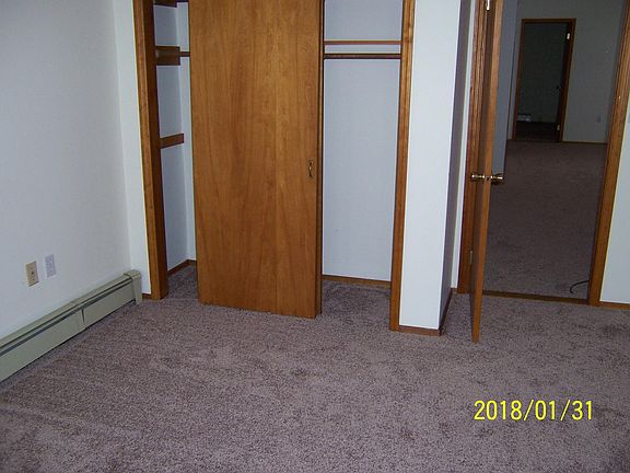 closet Frt  Br