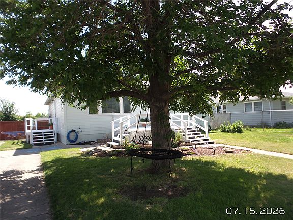 3rd image of 1905 5th St NW