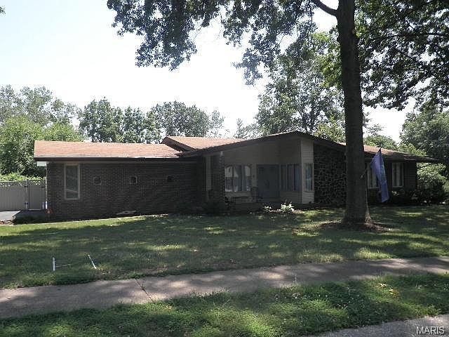 1st image of 1140 Chatelet Dr