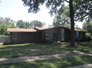 1140 Chatelet Dr, Saint Louis, MO 63135