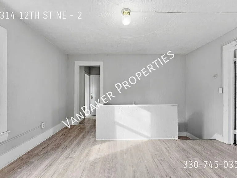 1314 12th St NE #2 — Photo 5
