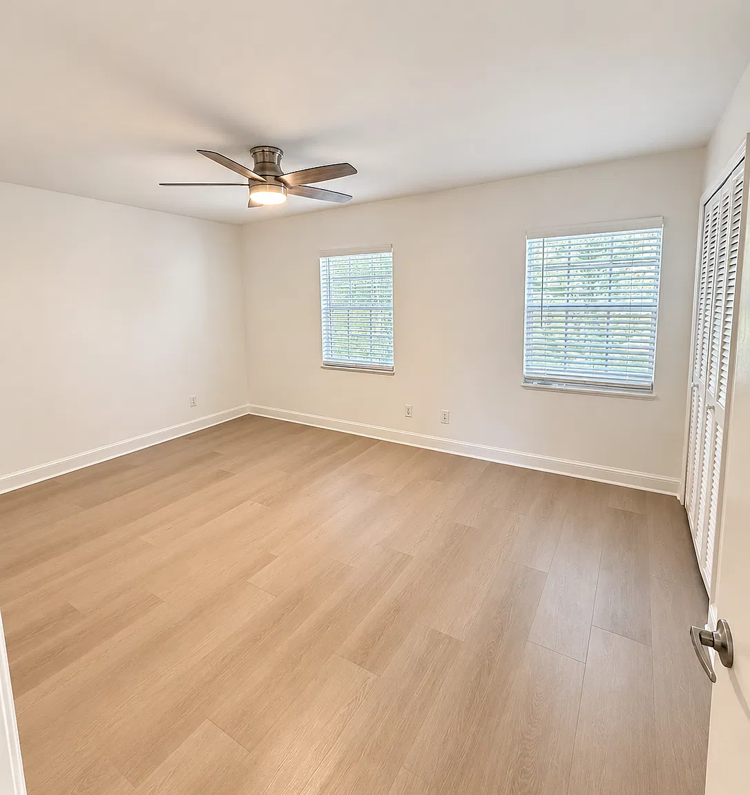 2 bed, 1.5 bath, 880 sqft, $2,000 — Photo 4