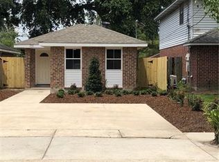 678 Oak Ave, Harahan, LA 70123