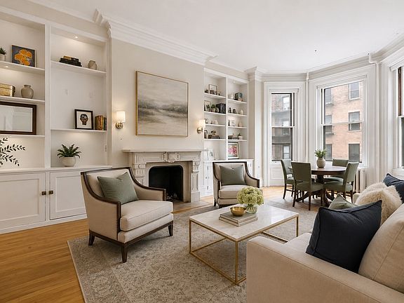 2nd image of 119 Marlborough St APT 6