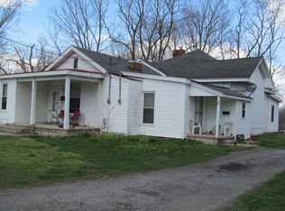 114 1st St, Cynthiana, KY 41031