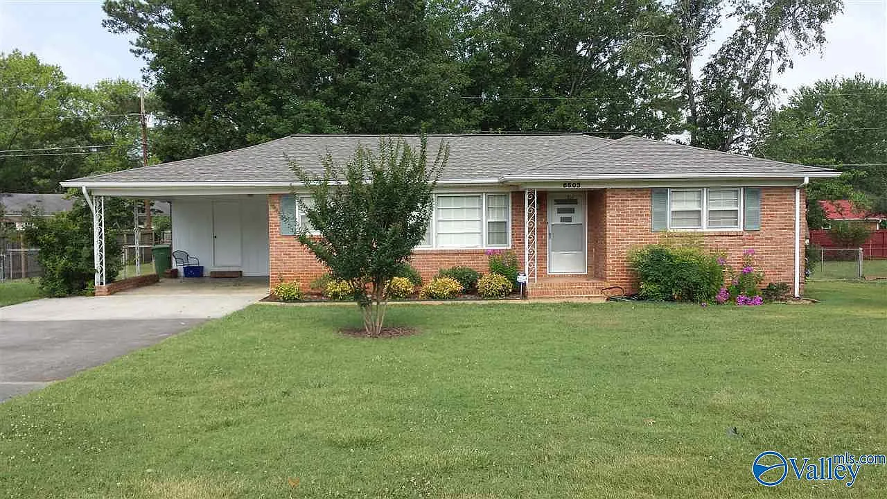 3 bed, 2.0 bath, 1252 sqft, $1,495 — Photo 1
