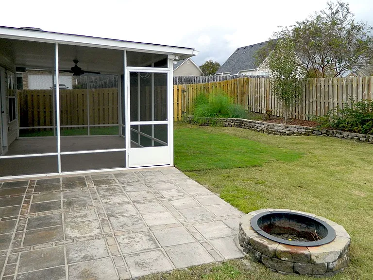 532 Sweet Meadow Dr — Photo 37