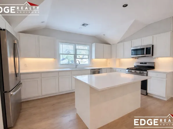 28 Brooks St #3, Boston, MA 02128