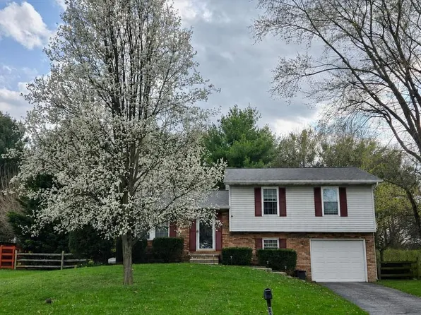 7094 Saddle Dr, Sykesville, MD 21784