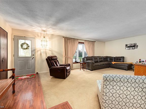 2nd image of 20245 Birchwood Ln