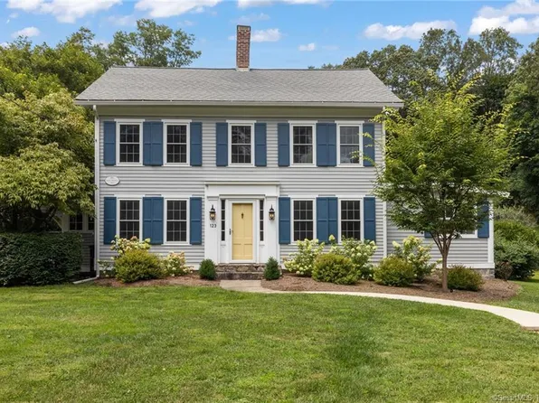 123 Main Street, Essex, CT 06442