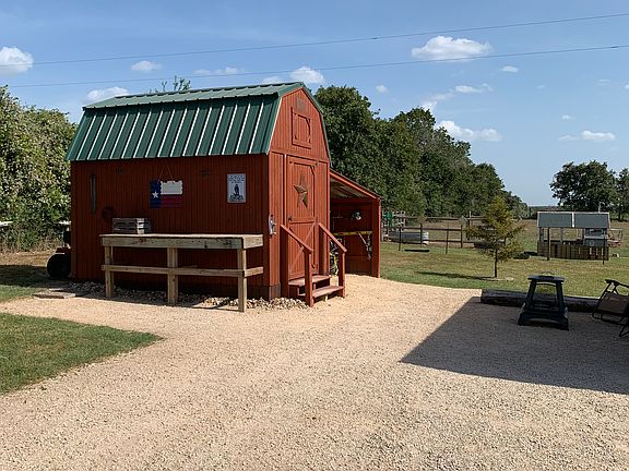 8x12 building with lean roof