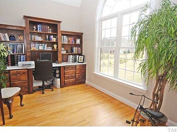 4th image of 447 Forest Lake Ct