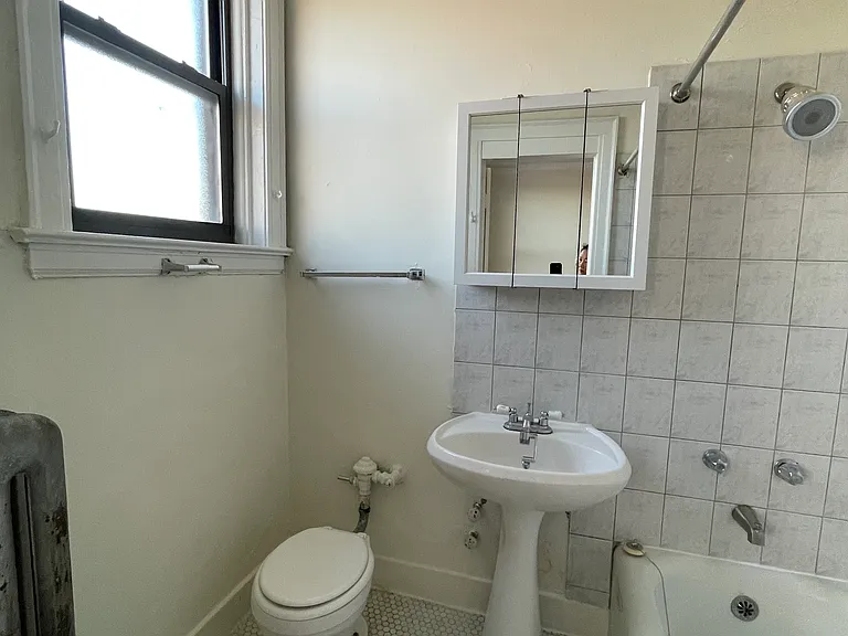 5154 N Clark St #337 — Photo 9