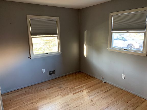 2nd image of 46 Wedgewood Dr