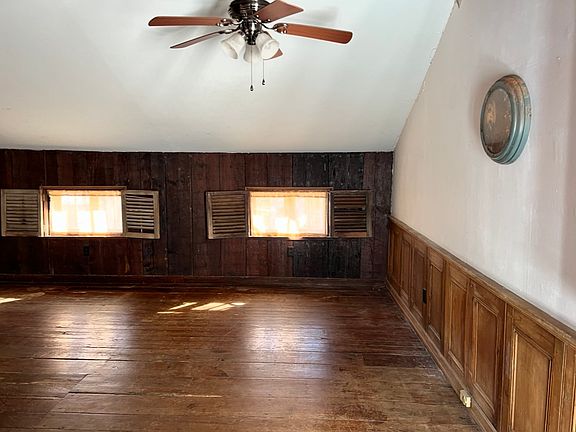 3rd image of 819 Stann St #2E