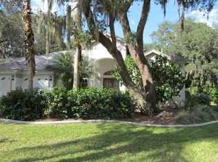 971 Ridgewood Ter, Tarpon Springs, FL 34689