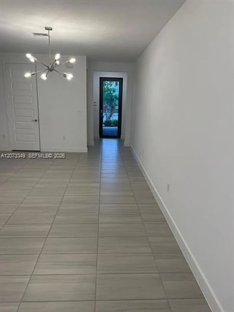 10445 NW 81st Ter th 10445, Doral, FL 33178 — Photo 4