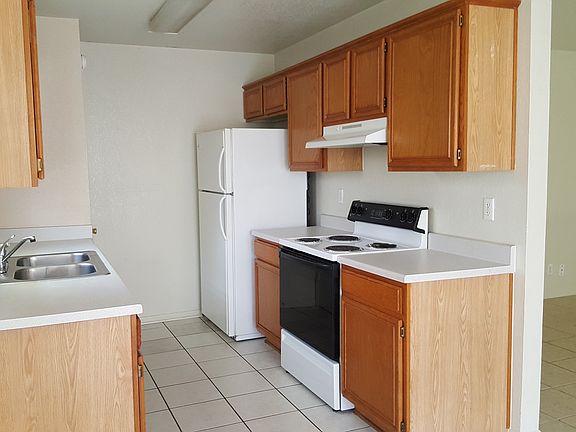 4th image of 3303 Levy Ln