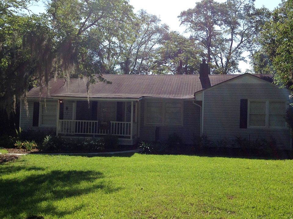 2nd image of 2505 Churchill Dr